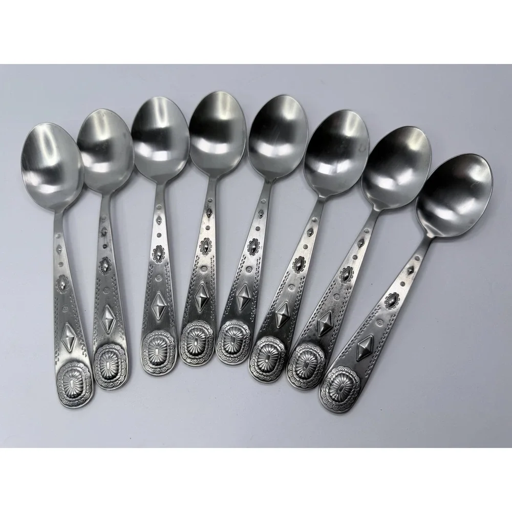 Wallace TAOS Stainless Southwest Motif 8 Oval Soup Spoons 18/0 Flatware